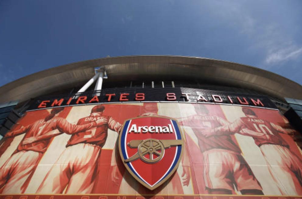 开云体育下载-懂球译站｜为何越来越多球员选择加盟伦敦的俱乐部？