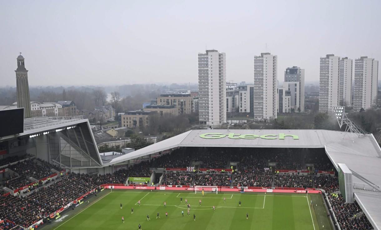 开云体育下载-懂球译站｜为何越来越多球员选择加盟伦敦的俱乐部？