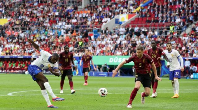 开云官网-世界杯超级替补再立奇功，穆阿尼该不该首发？