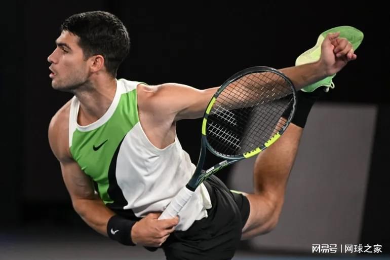 开云-阿卡新发球动作神似德约，德约回应：发Ace要给我版权费